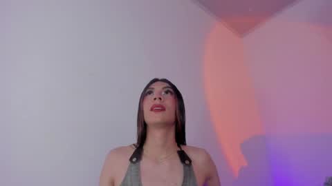 Snapshot of kylie_winx chatting on 05.28.26 kylie_winx online show from 05.28.26