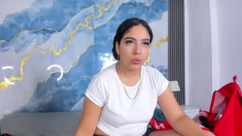 Kaylie And Jhony online show from 12.21.25