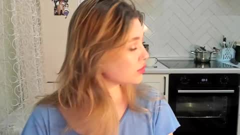 Snapshot of kylieblond chatting on 02.20.25 Din online show from 02.20.25