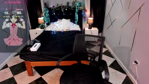 Snapshot of kyliejennerr_1 chatting on 12.23.24 Kylie online show from 12.23.24