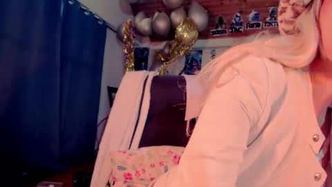   online show from 02.13.25