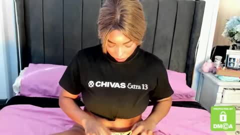 kylie white boobs online show from 09.17.25