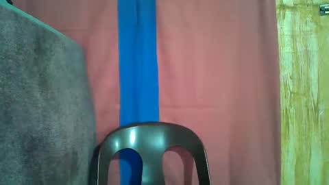 Snapshot of kyliexx98 chatting on 02.20.25 kylie online show from 02.20.25