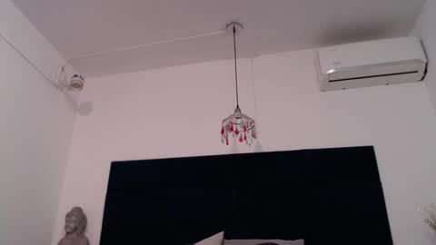 Kylie online show from 03.10.25