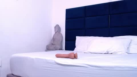 Kylie online show from 03.10.25