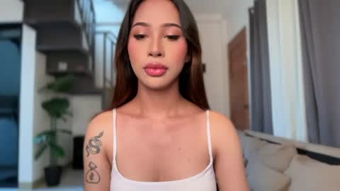 Snapshot of kyll_collins chatting on 06.22.26 kyll_collins online show from 06.22.26