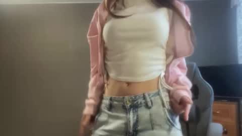 Snapshot of kymberlychimes chatting on 03.03.26 Kary online show from 03.03.26