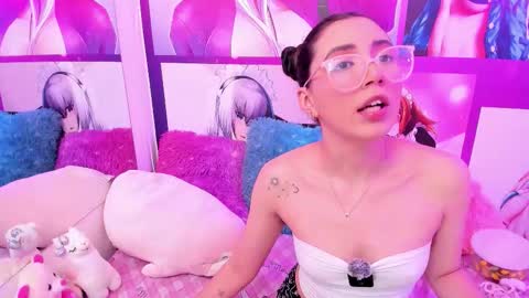 Snapshot of kyoko_bms chatting on 10.09.25 kyoko_bms online show from 10.09.25