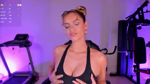 Kyomi Velvet online show from 02.25.26