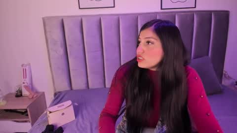 Emily  Laila  online show from 11.15.25