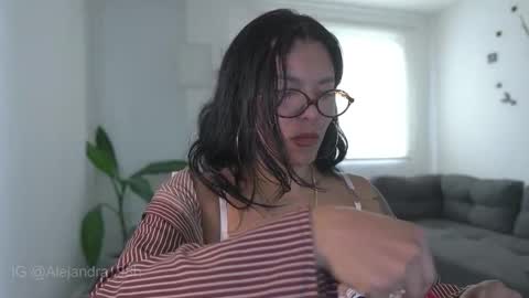 schedule 300 pm - 1100pm colombia time online show from 03.06.26