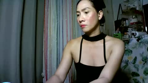 Snapshot of kyutshyne chatting on 02.08.25 kyutshyne online show from 02.08.25