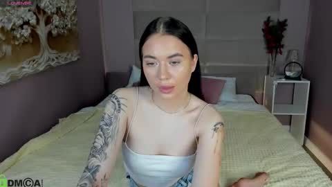 Snapshot of l1llian_lee chatting on 02.27.26 lilia online show from 02.27.26