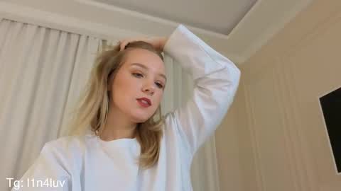 Snapshot of l1n4luv chatting on 11.10.25 lina online show from 11.10.25