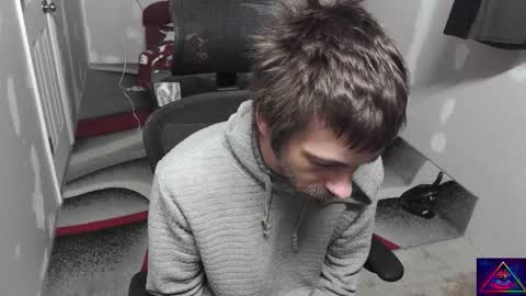 Snapshot of l1v1nth3dr3am chatting on 11.11.25 l1v1nth3dr3am online show from 11.11.25