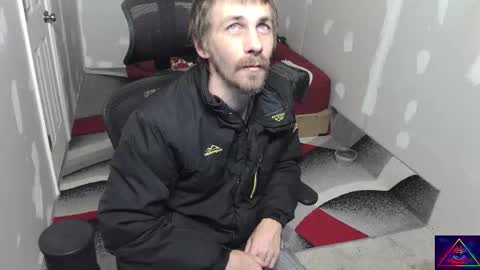 Snapshot of l1v1nth3dr3am chatting on 11.12.25 l1v1nth3dr3am online show from 11.12.25