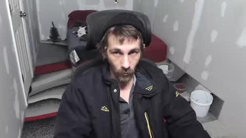 Snapshot of l1v1nth3dr3am chatting on 11.14.25 l1v1nth3dr3am online show from 11.14.25