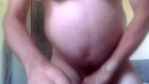 Snapshot of l_a_d_y chatting on 07.15.26 pelle and lady online show from 07.15.26