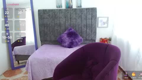 Snapshot of la_negritaa chatting on 10.16.25 Sara online show from 10.16.25