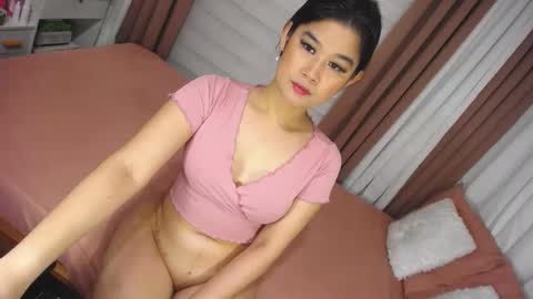 Snapshot of labonita_carla chatting on 01.06.25 CARLA online show from 01.06.25