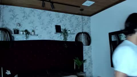 labrinthteasing online show from 11.16.25