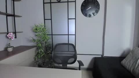 Snapshot of labrinthteasing chatting on 02.02.26 labrinthteasing online show from 02.02.26