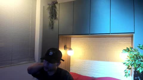 Snapshot of labrinthteasing chatting on 02.13.26 labrinthteasing online show from 02.13.26