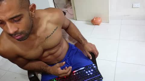 Snapshot of lacasadelosmunecosbq chatting on 06.18.26 Bruno Smith online show from 06.18.26