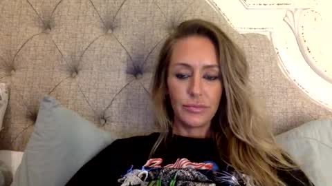 laceylayne96 online show from 05.22.26