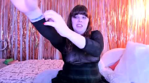 Chelsea Poe online show from 12.16.24