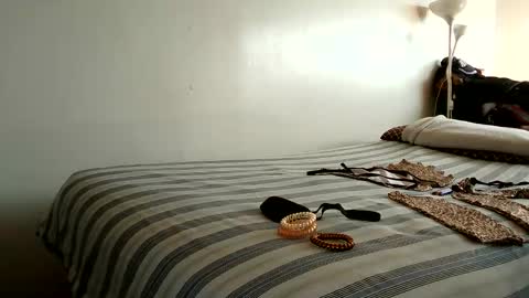 lachickadelbronx online show from 03.23.26