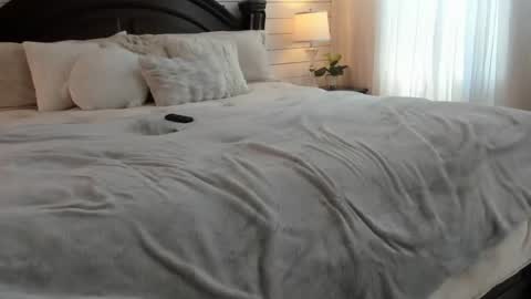 Snapshot of lacii_lo chatting on 06.24.26 lacii_lo online show from 06.24.26