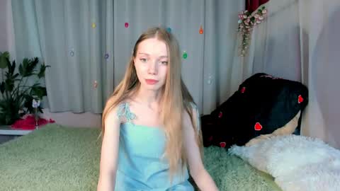 Snapshot of lada2k4 chatting on 05.20.26 Lada online show from 05.20.26