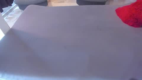 Akyra  online show from 12.19.25