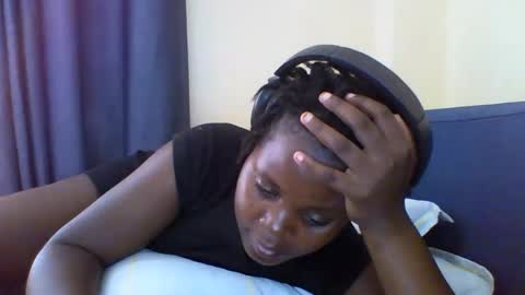 Snapshot of ladar_ chatting on 02.12.26 vida online show from 02.12.26