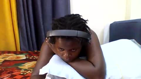 Snapshot of ladar_ chatting on 02.13.26 vida online show from 02.13.26