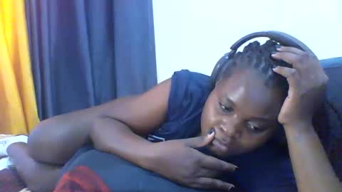 Snapshot of ladar_ chatting on 02.26.26 vida online show from 02.26.26