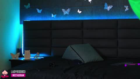 Kathie  Dicky    online show from 01.07.25