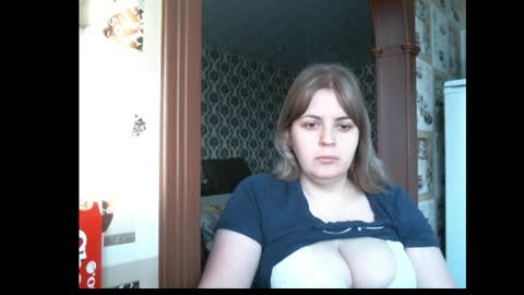 lady cute cat29 online show from 12.19.25