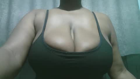 lady_dearra online show from 12.18.25