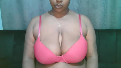 lady_dearra online show from 03.08.26