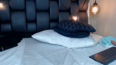 LADY  online show from 01.29.25