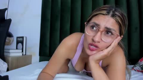 LADY  online show from 01.30.25