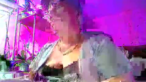 Snapshot of lady_gloria chatting on 12.24.24 Lady Gloria online show from 12.24.24