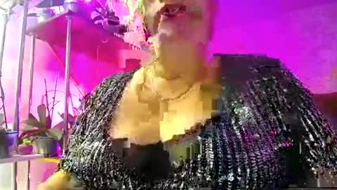 Snapshot of lady_gloria chatting on 12.28.24 Lady Gloria online show from 12.28.24