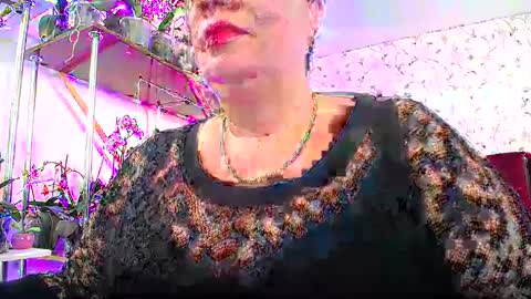 Snapshot of lady_gloria chatting on 02.22.25 Lady Gloria online show from 02.22.25