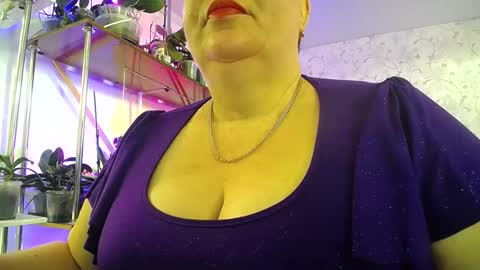 Lady Gloria online show from 02.28.26