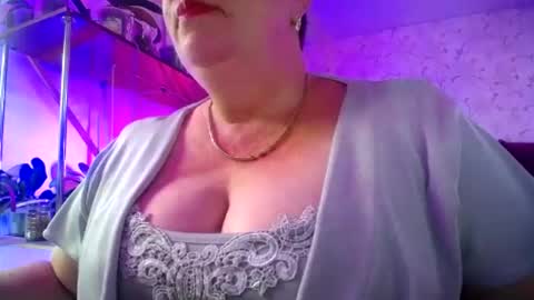 Lady Gloria online show from 08.08.26