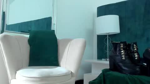 Snapshot of lady_godss chatting on 12.29.24 Lady godss online show from 12.29.24