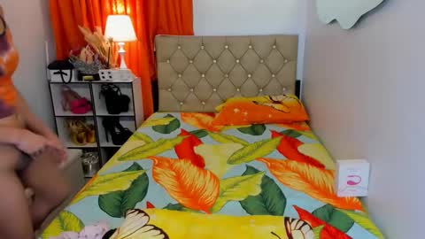 lady_moriseth online show from 01.22.25